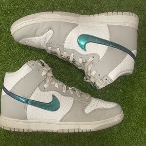 Dunk High FLS